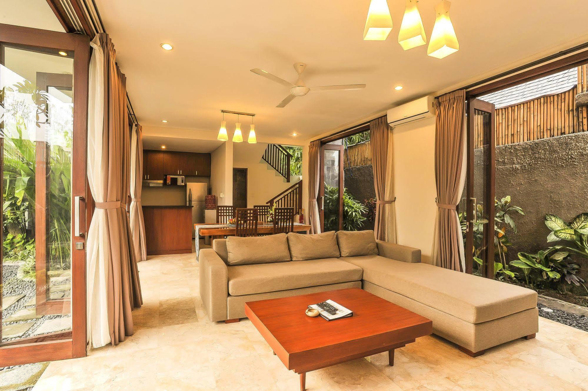 Aksata Villas Canggu Экстерьер фото